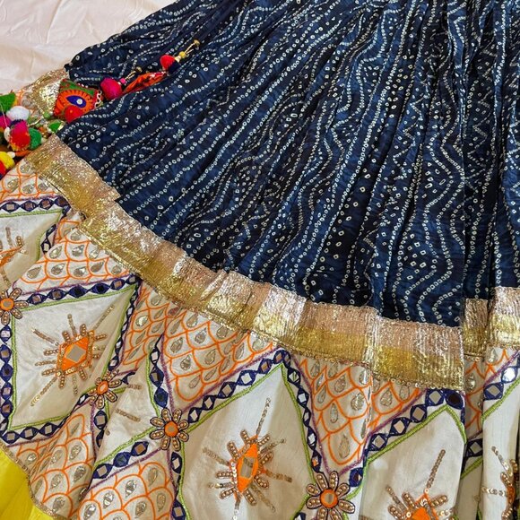 Traditional Bandhani Lehenga - Picture 3 of 6
